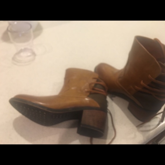 Rue 21 Girls Cowboy Ankle boots New Without Tags - Picture 3 of 3